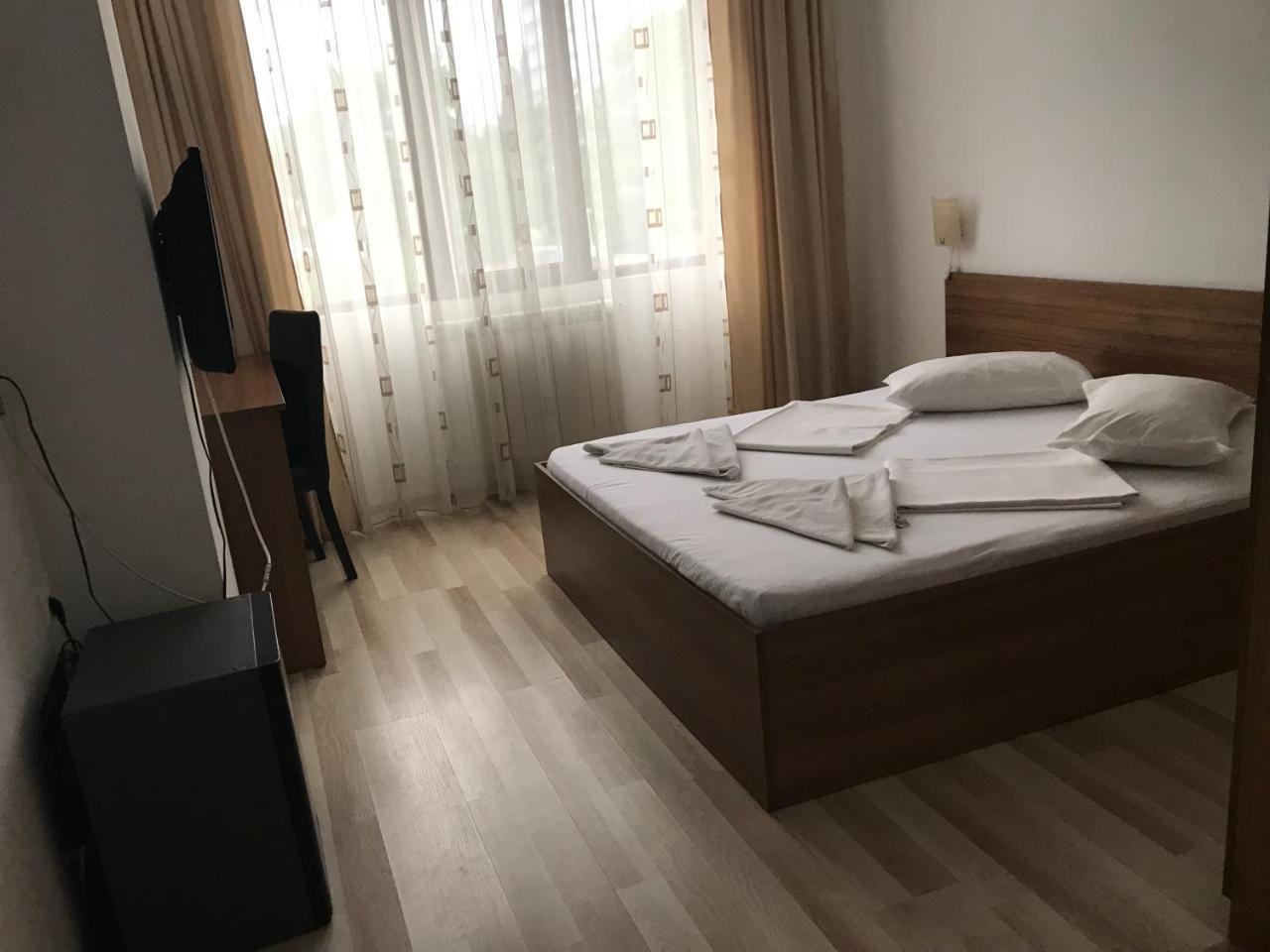Hotel Mihaela Mamaia Buitenkant foto